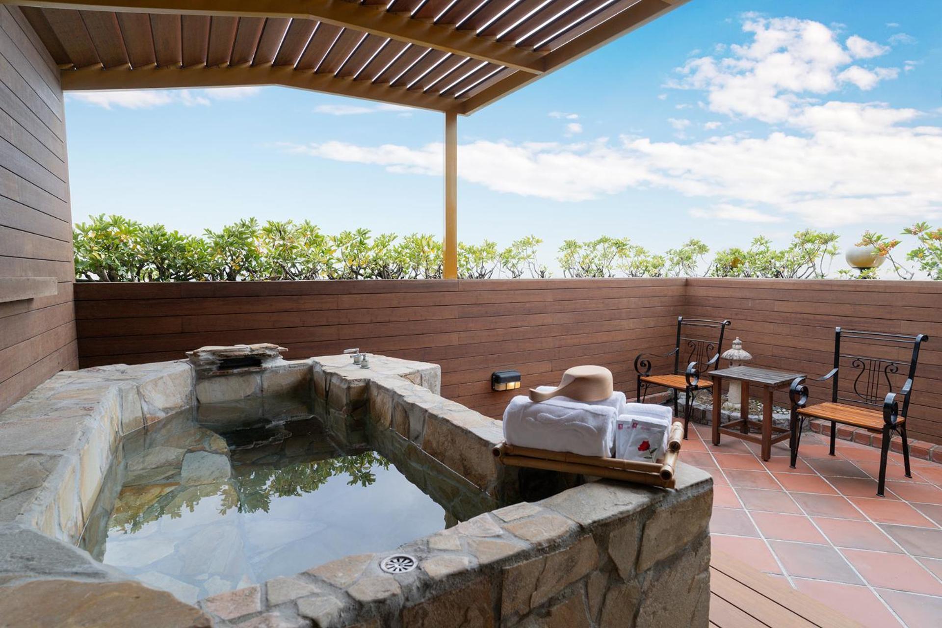 Formosan Naruwan Hotel Taitung المظهر الخارجي الصورة A private onsen